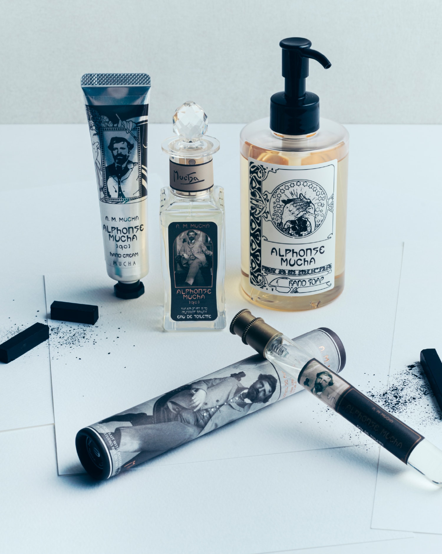 オードトワレ40mL / オードトワレ13mL /  オードトワレ8mL / フレグランスハンドソープ / リッチハンドクリームの商品画像