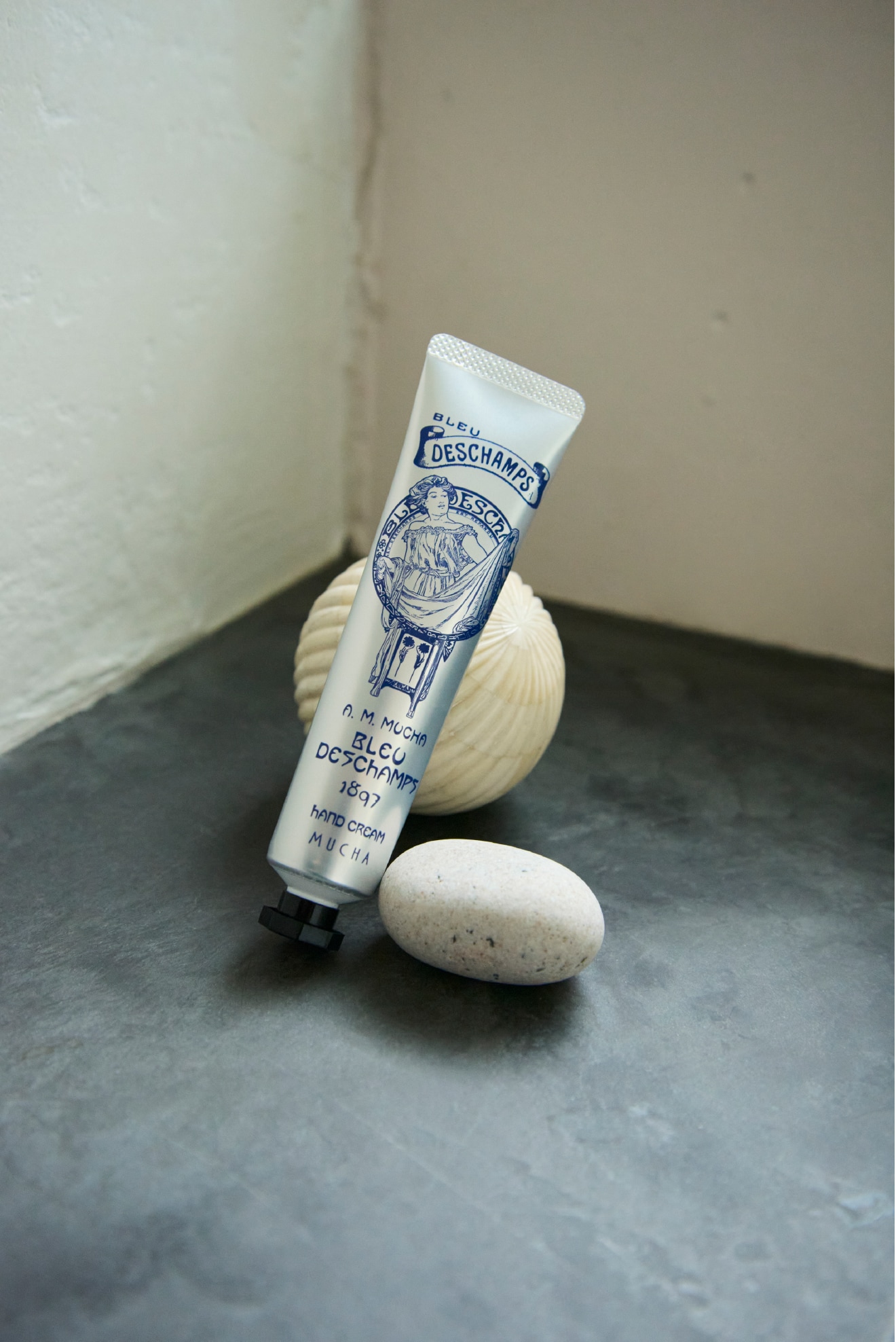 リッチハンドクリームN ブル・デシャンプの商品写真